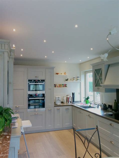 Spots LED pour cuisine .